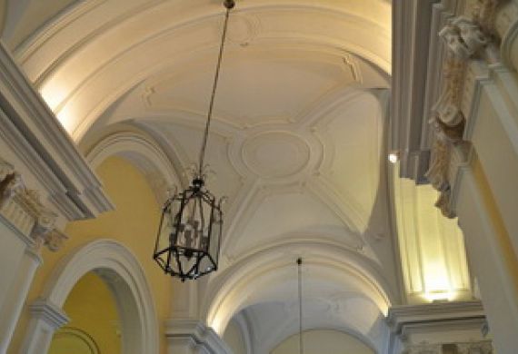 Drymat trocknet nasse Keller der Eremitage in St. Petersburg